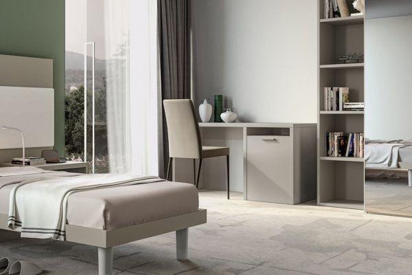 scrivanie-hotel-1-750×500-2x-cavagnaarredi-bresciaABFB7943-908D-8414-5BFE-655F4A94ECEB2