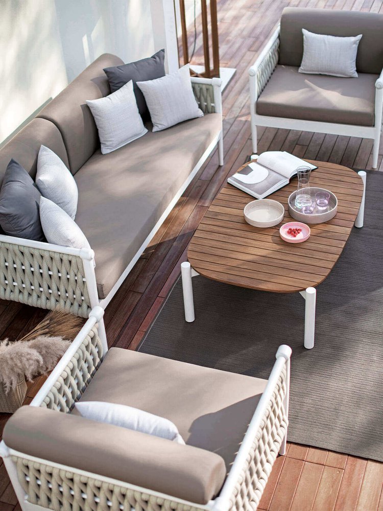 dandy-lobster-rectangular02-slider-outdoor-tavolini-brescia-cavagnaarredi88159A42-40E2-2975-3A77-5329D8708633