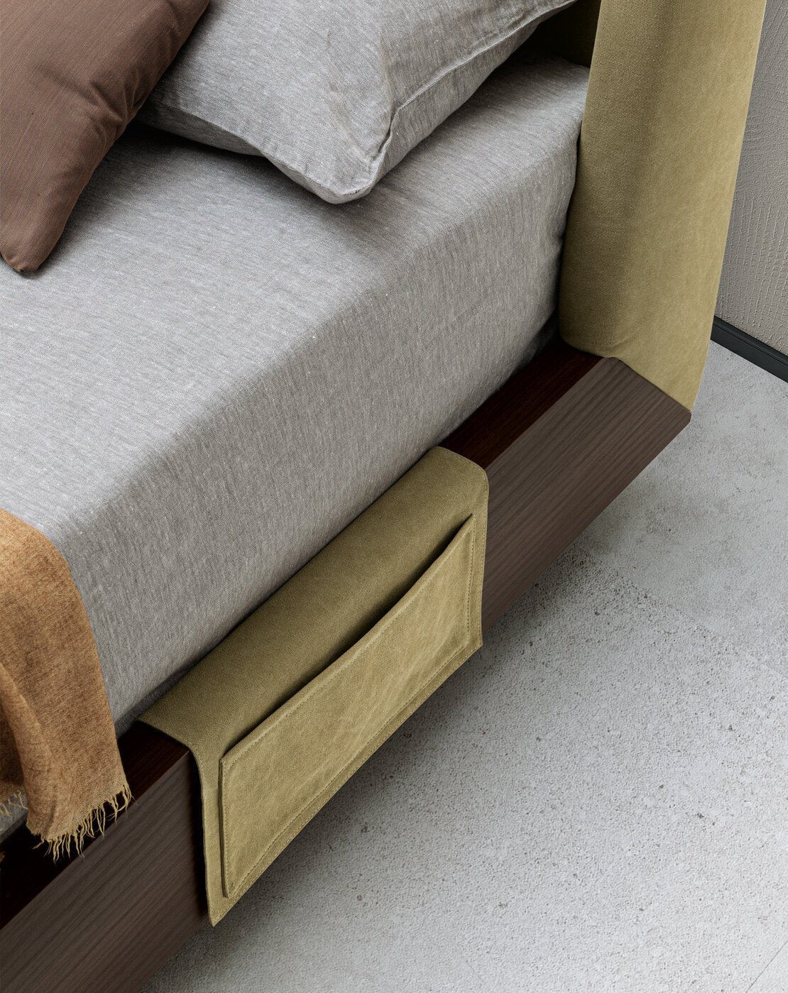 letto-imbottito-libeccio5-555×700-2x-letti-legno-prezzo-accessibile-cavagnaarredi-provincia-bresciaBED68112-C124-A754-07BA-64EB4F9DB2F6