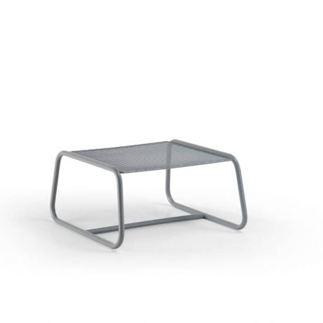 lolita-pouf-outdoor-460×460-outdoor-tavolini-brescia-cavagnaarrediCE45FA40-CFCC-8A8C-FCAA-F68B8A43B4E1