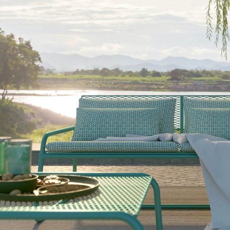 lolita-verde-salvia-divanetto-outdoor-con-tavolino-460×460-outdoor-tavolini-brescia-cavagnaarredi3248E4A5-9814-51F0-895B-6E5EC1AA99AE