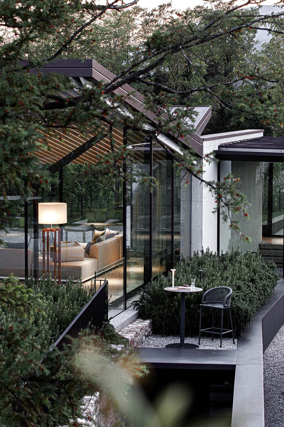 pleasure03-slider-1-outdoor-sedie-e-sgabelli-cavagnaarredi-provincia-bresciaCE524200-9322-FC26-1EA3-8332D48CD573