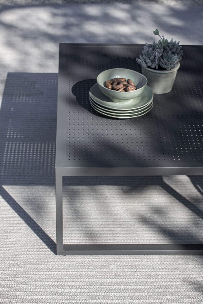 qubik02-slider-2-outdoor-tavolini-brescia-cavagnaarredi6CC43A2F-8CFD-FE57-B9E1-B9CDAAFF4B93