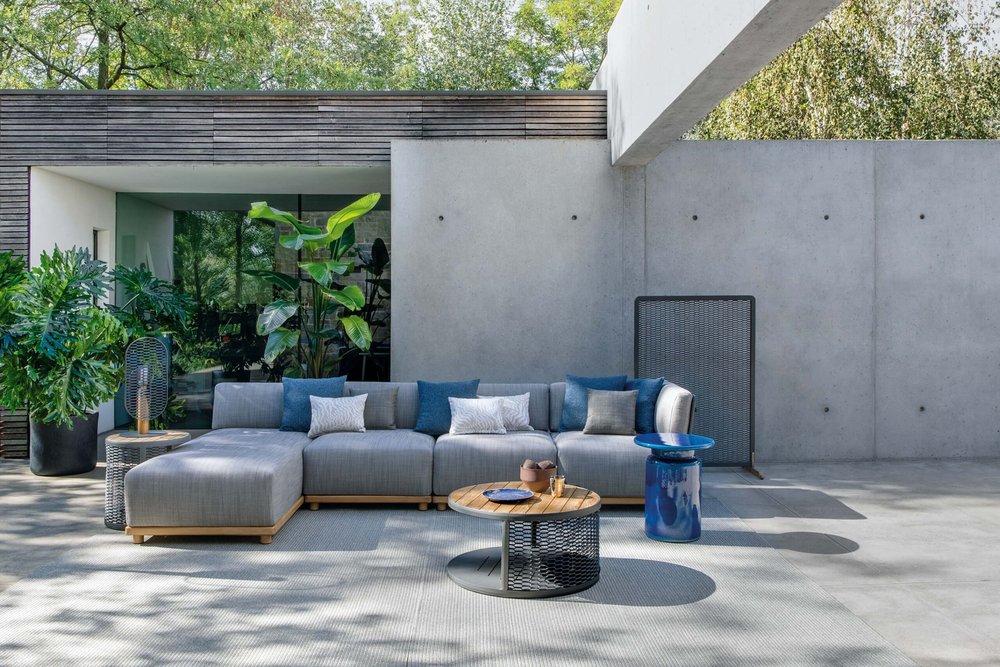 switch-panarea-01-scaled-outdoor-tavolini-brescia-cavagnaarredi503311DB-E85A-94A8-6073-2885A79E111E
