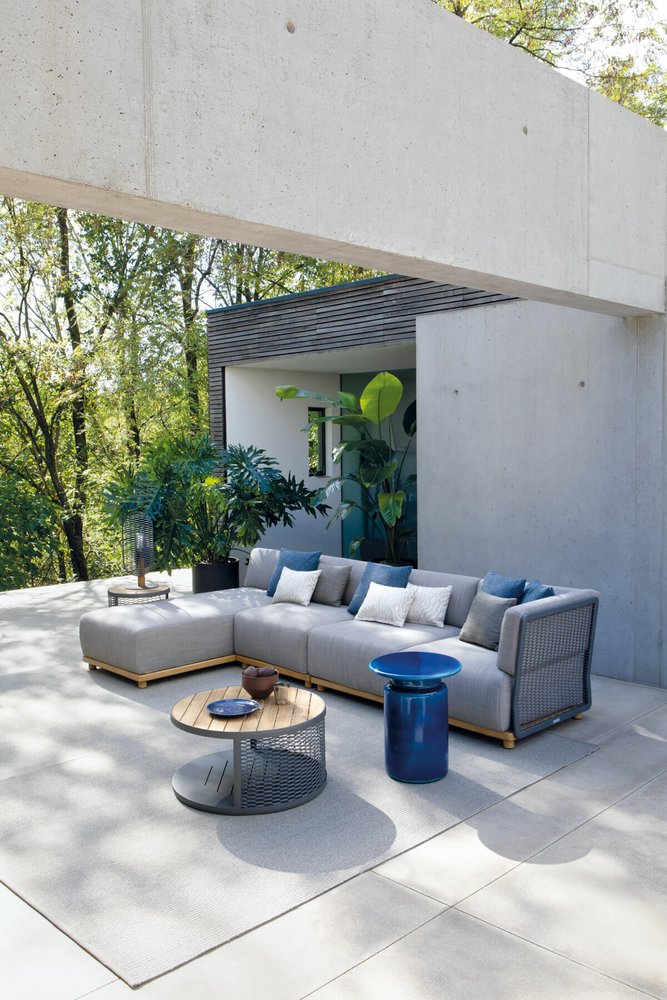 switch-panarea-03-outdoor-tavolini-brescia-cavagnaarredi475D8C70-2EC9-A55F-D082-F37F0C158574