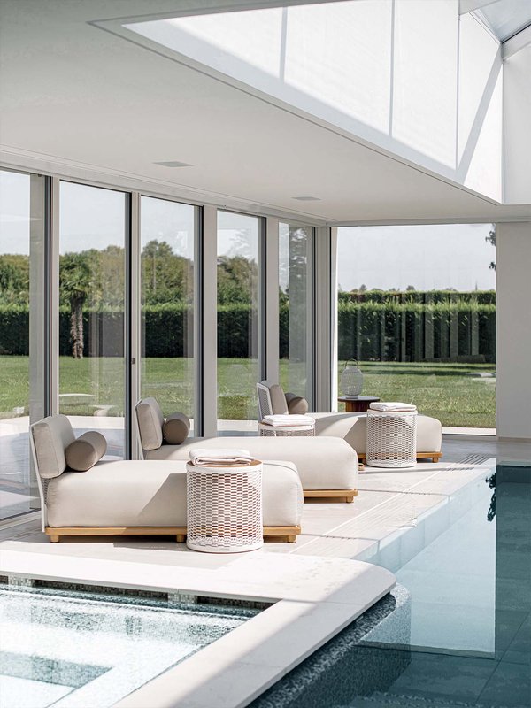 switch01-slider-3-outdoor-lettini-chaise-longue-brescia-cavagnaarrediA203B95F-855B-E5A0-6152-9A9EDB8B9AEF