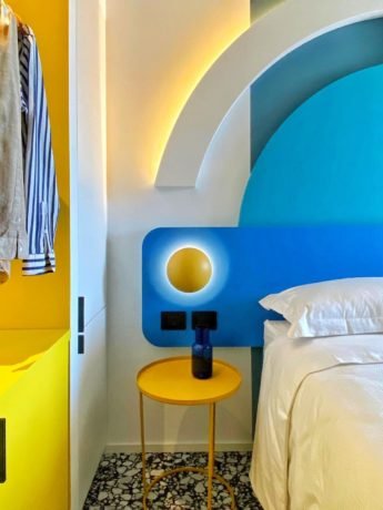 tavolino-costance-memedesign-hotel-albatros-3-345×460-accessori-e-complementi-cavagnaarredi-provincia-bresciaBF598729-F93A-7396-6980-89C0EC4DF92F