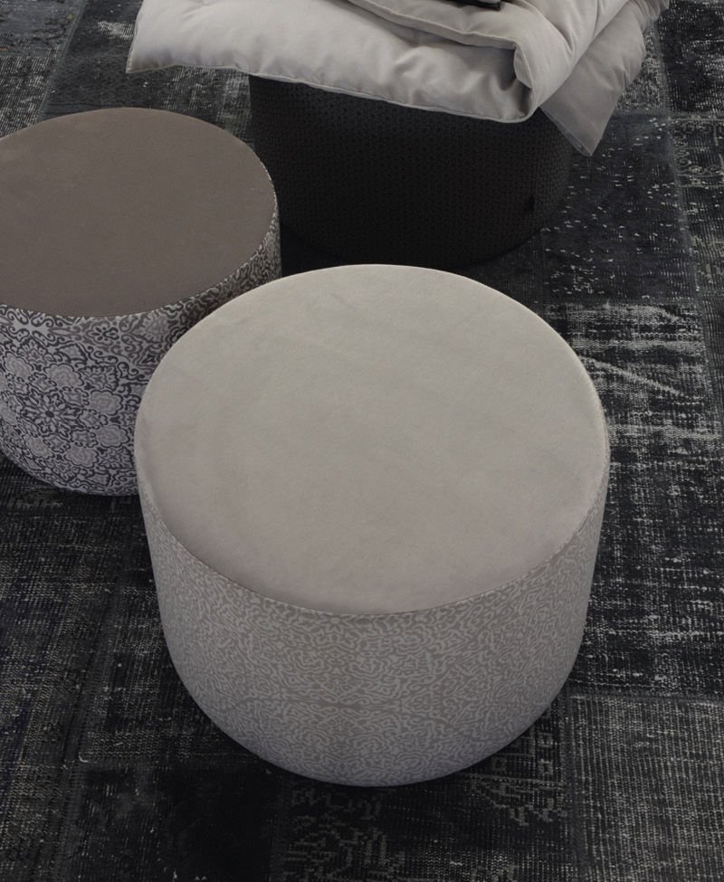 twils-pouf-rotondi3-accessori-e-complementi-cavagnaarredi-provincia-bresciaC1E508E9-9942-8F6D-F5C4-DB96A33259A4