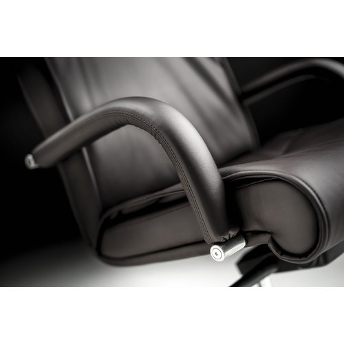 130-lt-010-sedie-poltrone-ufficio-cavagnaarredi-brescia03874867-026C-BB00-5482-4844FEBCF658