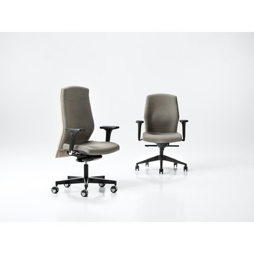 7000-lt-021-1930×1443-sedie-poltrone-ufficio-cavagnaarredi-bresciaF4A2B2BE-F6AD-84B0-41BC-64F075024706