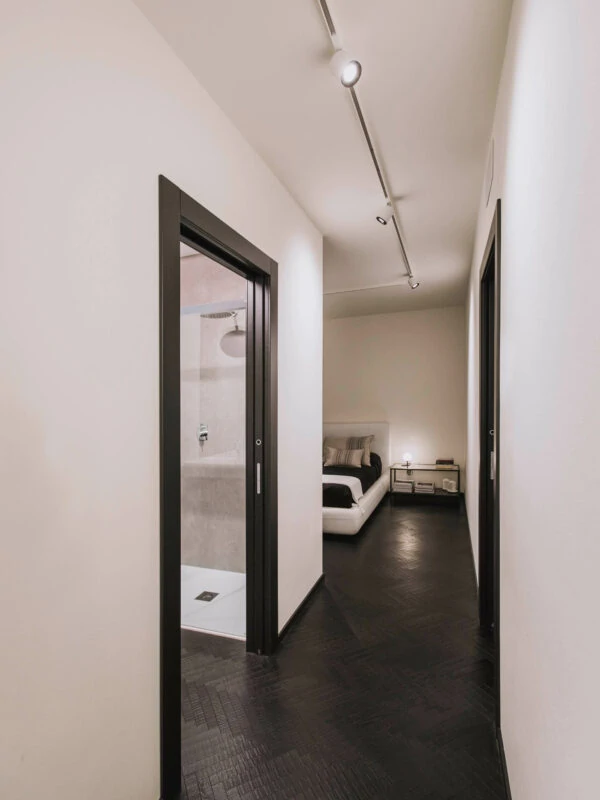 BEAM_MASTER_TRACK_corridoio-2_ber_back__white-600×800