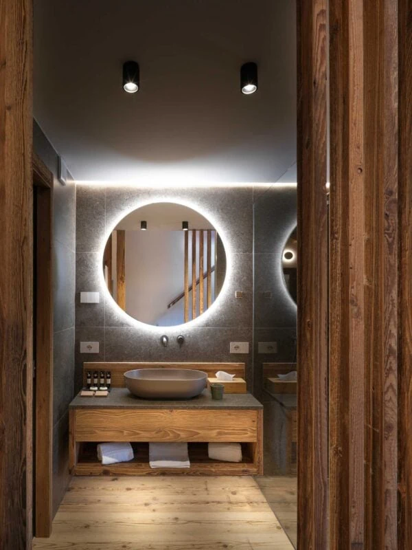 CYLINDER_PL_bagno-1_val_formica-600×800