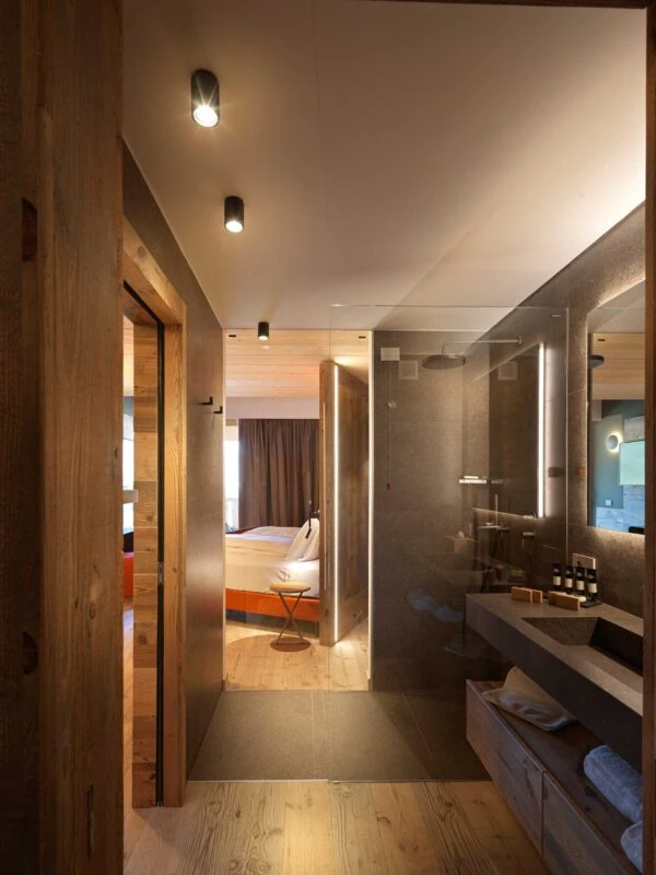 CYLINDER_PL_bagno-2_val_formica-600×800