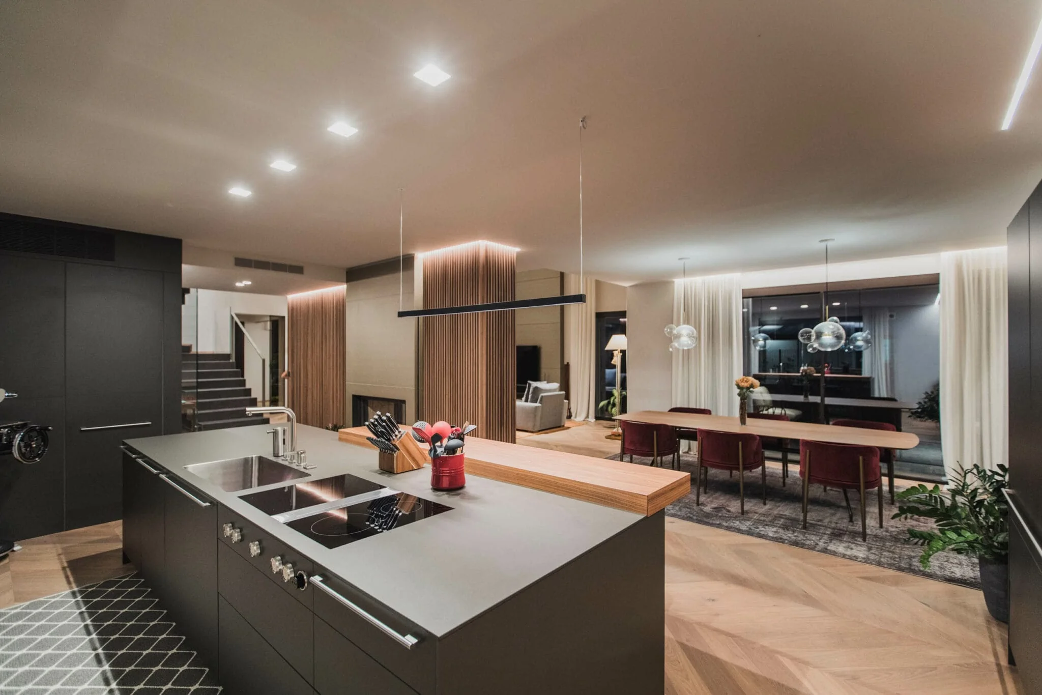GHOST_BIG_cucina-1_borto_deluxe-2048×1366