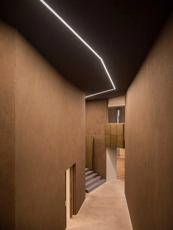 GHOST_LINE33_uffici_tagli_luce-1_pieropan-600×800