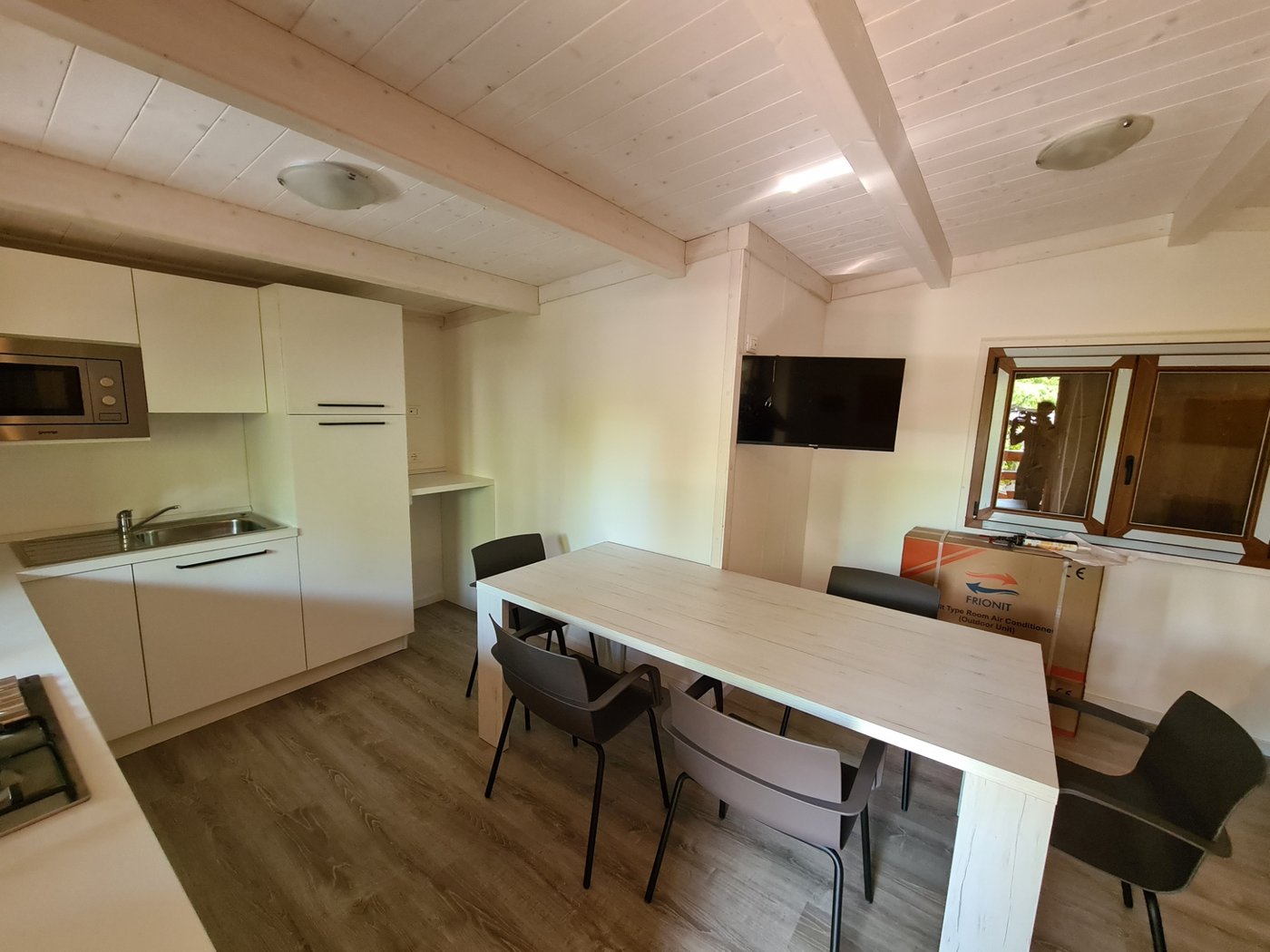 arredi-per-mobil-home-brescia04341DF7DC-10B7-D06D-0104-C7C8CAD88C3D