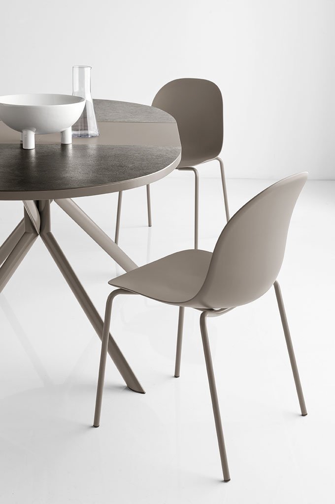 demi-e-arredi-zona-living-openspace-sedie-da-cucina-cavagnaarredi-provincia-brescia17919517-4897-411D-C3FD-99A18D030B6F