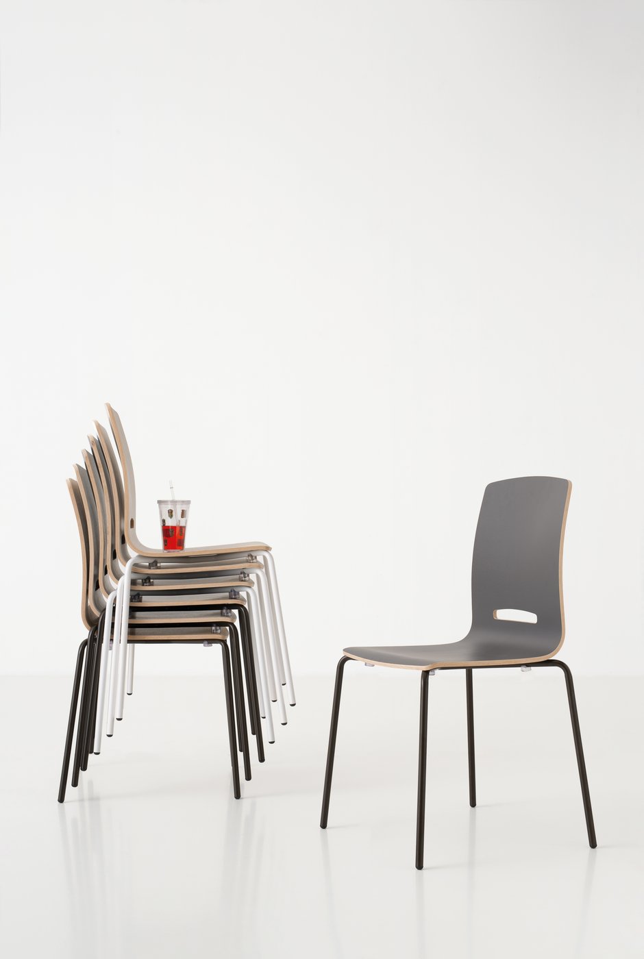 flora068g-flora078g-flora078l-frt-stl-arredi-zona-living-openspace-sedie-da-cucina-cavagnaarredi-provincia-bresciaD7D6EBF7-B273-7B1C-4A4D-1A8322DF2E41