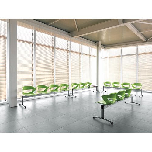 kastel-travi-kicca-01-poltrone-per-ufficio-cavagnaarredi-brescia3389386F-DCC5-5C0B-E5E4-9125CECAF42F