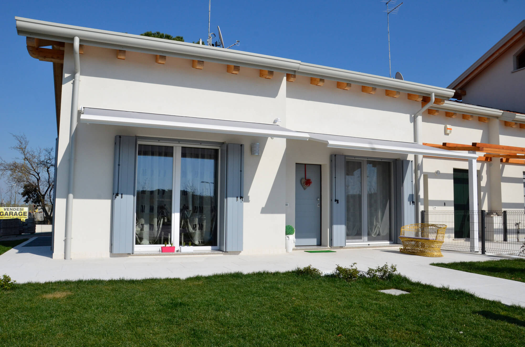 ke_outdoor_design_tende_a_cassonetto_domea_1