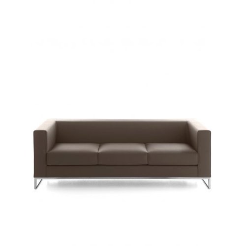 klasse-13-425×564-sedie-poltrone-ufficio-cavagnaarredi-brescia6476899E-6F64-C5BB-B33B-8DCE6AFB15A4