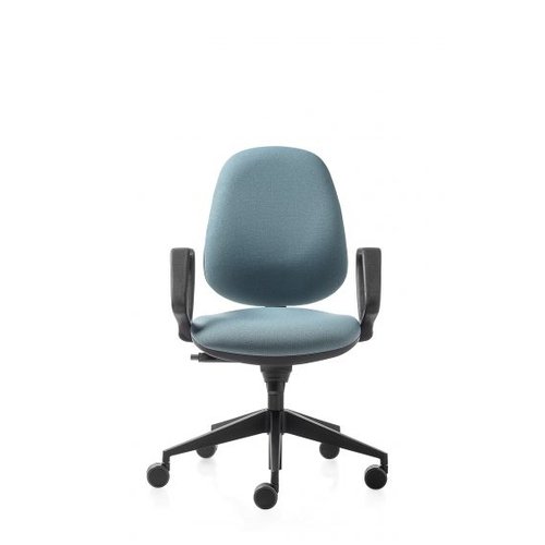 konfort-2020-2-3-376×564-sedie-poltrone-ufficio-cavagnaarredi-bresciaAF32D262-793B-3D32-1C17-596CF96AF1BD