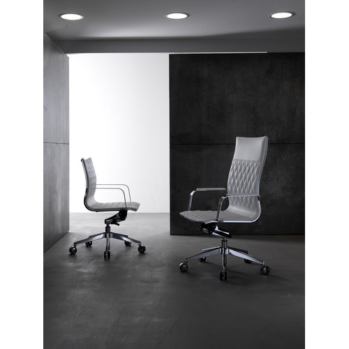kruna-13-04-10-m-0066-poltrone-per-ufficio-cavagnaarredi-brescia04E458A0-7707-5BB4-29B2-C131FFEB9C89