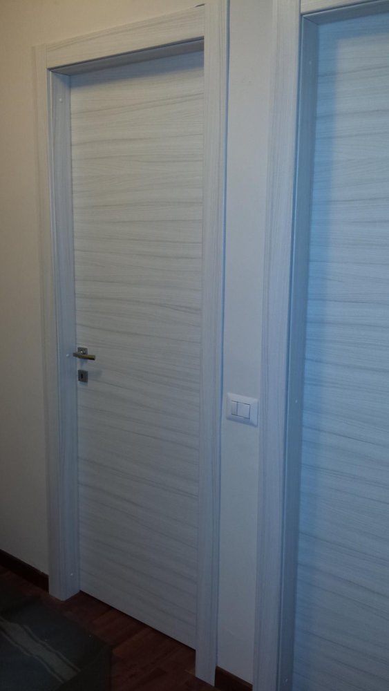 le-nostre-realizzazioni-porte-interne-brescia052A4A43625-9D62-8E45-8DF0-31503E76C706
