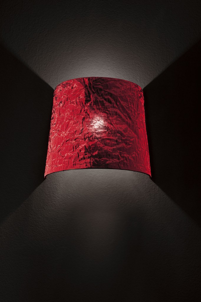 morosini-dress-lampada-parete-paralume-rosso-682x10244A342013-F622-8876-AC56-E0C18B7B8232