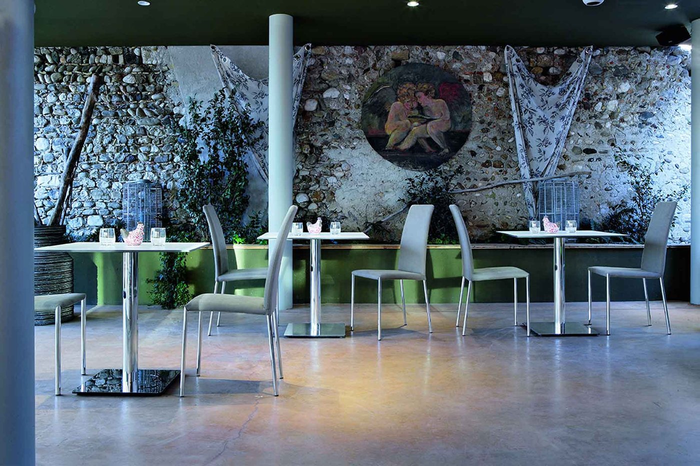 silvy-d-arredi-zona-living-openspace-sedie-da-cucina-cavagnaarredi-provincia-brescia3A10BAC0-15A8-F873-5528-0740387BA4B2