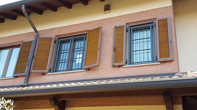 slim-so-inferriate-cavagnaarredi-provincia-brescia63DD5A17-C264-B557-5215-7B9A38131818