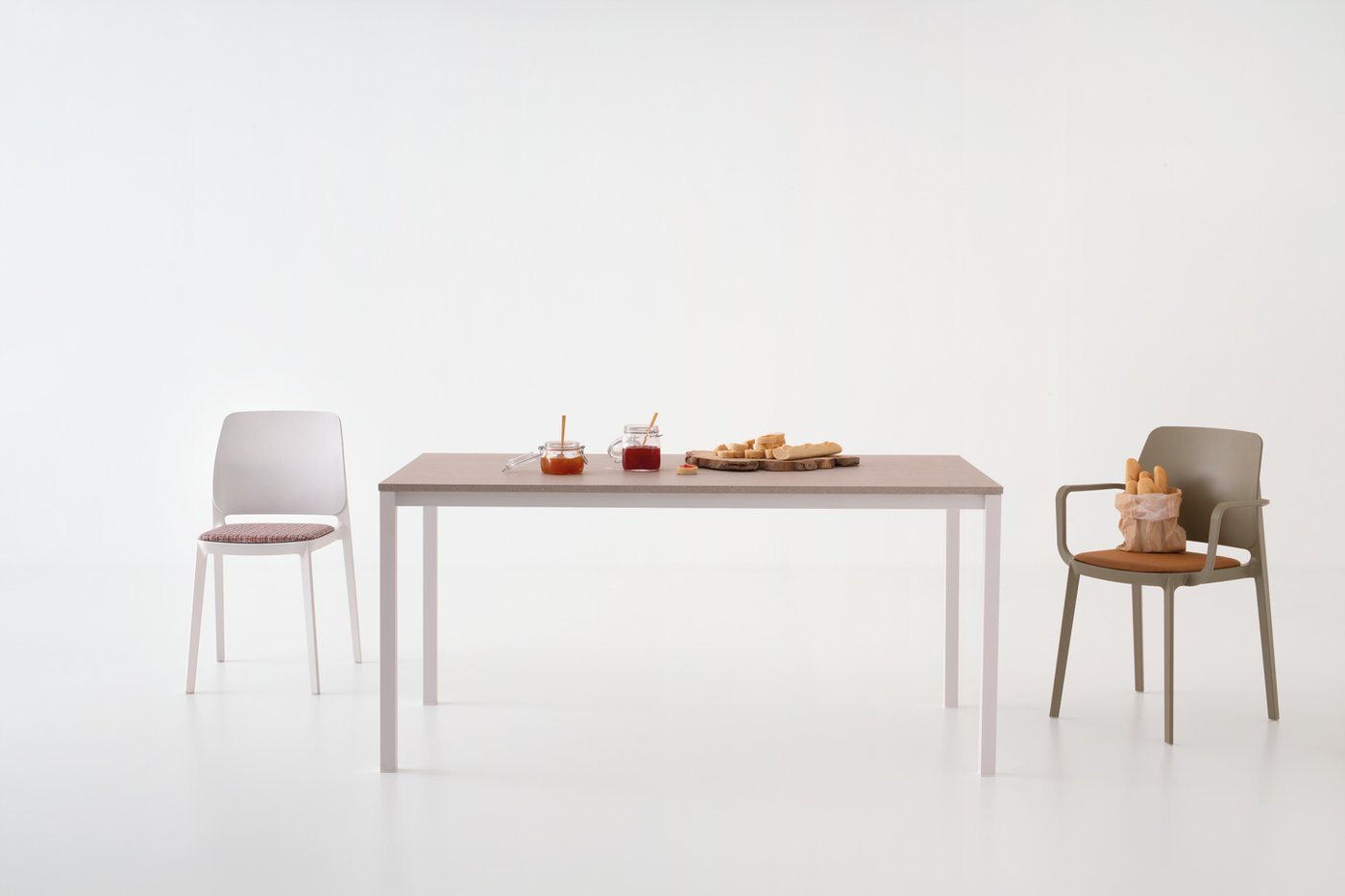 smart067w-tipae1s101-tipaefm007-trq-stl-arredi-zona-living-openspace-sedie-da-cucina-cavagnaarredi-provincia-brescia3E15E740-D2B2-411C-5E65-A6FF604B9A64