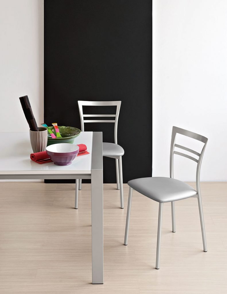 step-c-791×1024-arredi-zona-living-openspace-sedie-da-cucina-cavagnaarredi-provincia-brescia046289C2-C1E4-F89A-5ECC-9669A97283DE
