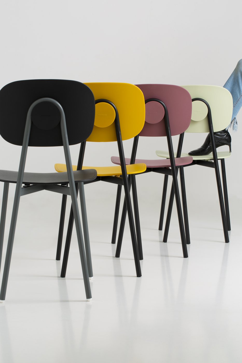 tata-young-04-arredi-zona-living-openspace-sedie-da-cucina-cavagnaarredi-provincia-brescia9BAF1637-B18C-1849-F3D0-9869E5C9F3C4