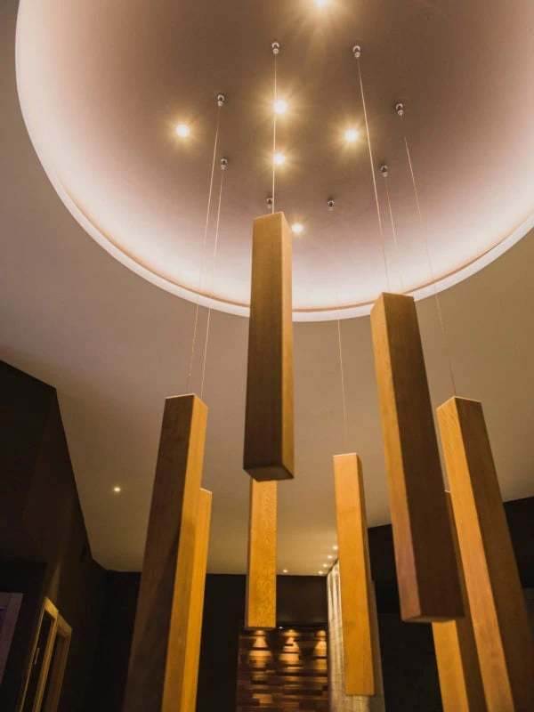 vert_OLEV_soffitto_centro_benessere_spa_grandh_montegrotto_terme_padova_illuminazione_led_design-600×800