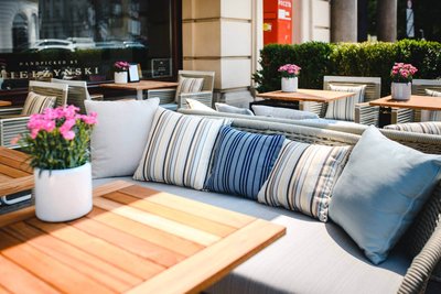 Bristol_04_2048x1365-Outdoor-progetti-contract-CavagnaArredi-Provincia-Brescia
