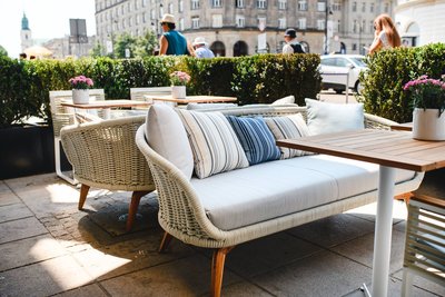 Bristol_05_2048x1365-Outdoor-progetti-contract-CavagnaArredi-Provincia-Brescia