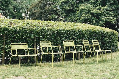 EMU-Furniture-Bruges-1-Outdoor-progetti-contract-CavagnaArredi-Provincia-Brescia