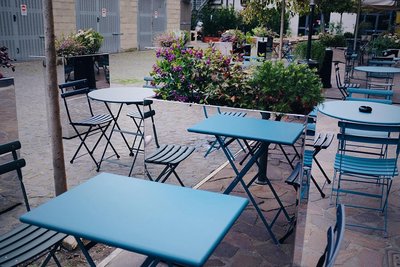 EMU-Outdoor-Furniture_LATTA_4-Outdoor-progetti-contract-CavagnaArredi-Provincia-Brescia
