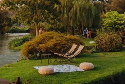 EMU-Outdoor-Furniture_LaFinestraSulFiume_5-Outdoor-progetti-contract-CavagnaArredi-Provincia-Brescia