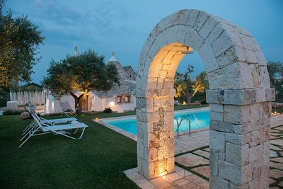 EMU-Outdoor-Furniture_Trullo-Case-di-Fiaba_5-Outdoor-progetti-contract-CavagnaArredi-Provincia-Brescia