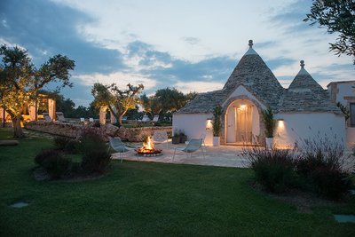 EMU-Outdoor-Furniture_Trullo-Case-di-Fiaba_7-Outdoor-progetti-contract-CavagnaArredi-Provincia-Brescia