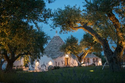 EMU-Outdoor-Furniture_Trullo-Case-di-Fiaba_8-Outdoor-progetti-contract-CavagnaArredi-Provincia-Brescia