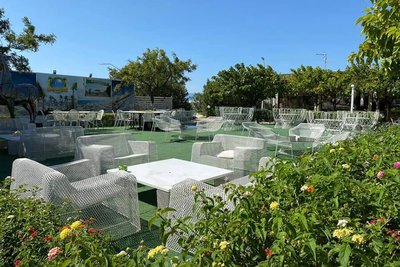 EMU-Restaurant-Furniture-31-Outdoor-progetti-contract-CavagnaArredi-Provincia-Brescia