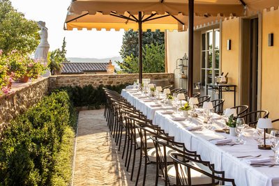 Palazzo-Tiglio-San-Pancrazio-0I0A3799-Outdoor-progetti-contract-CavagnaArredi-Provincia-Brescia