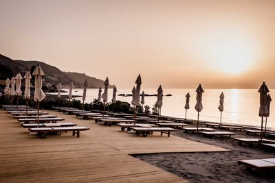 TaoBeach_06_1240x827-Outdoor-progetti-contract-CavagnaArredi-Provincia-Brescia