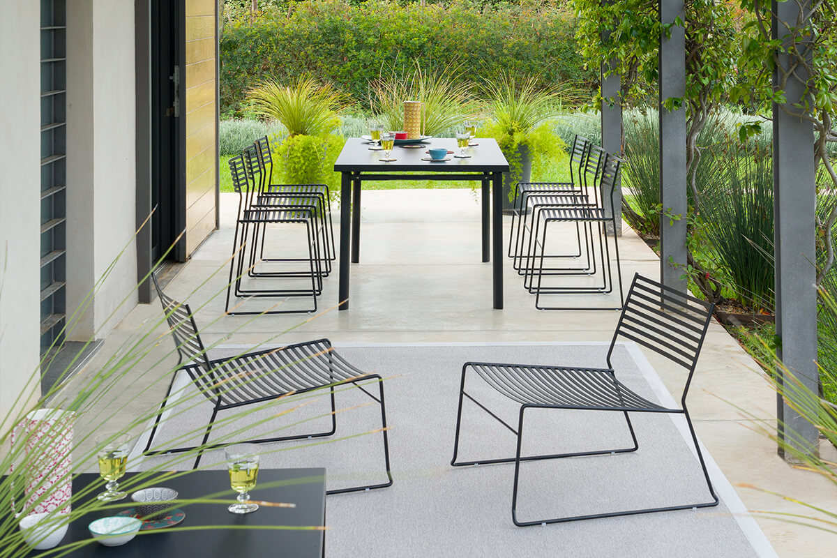 aero-emu-esterno-giardino-terrazza-acciaio-nero