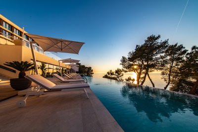 brioni_wellness-5-Outdoor-progetti-contract-CavagnaArredi-Provincia-Brescia